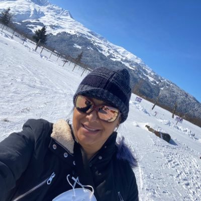 mitchkel's profile picture. Full time worker, wife, mom, friend, and therapist! :-)