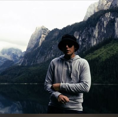 RobbingBenjamin's profile picture. Freedom of speech and freedom of thoughts is what i see as a necessity in this world of censorship. #Freedom

Also i like Crypto and make music sometimes