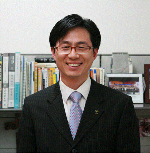 이 땅 가운데 건강한 교회에 대한 비전을 품고,
한 영혼을 사랑하는 목자의 열정으로,
성실히 현재의 삶의 자리를 지켜나가려는 부족한 종입니다. *^^*