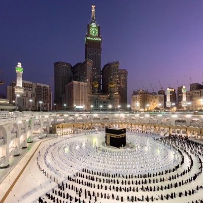 اللهم إنّي أسالك الهدى و التقى و العفاف و الغنى .