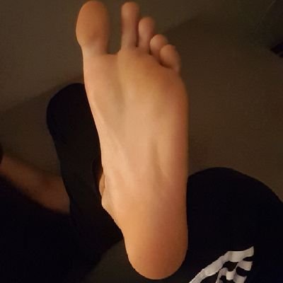 feetmadrid26's profile picture. 26 y.o.