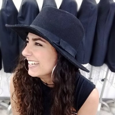 Product Designer and Fashion Designer  
@helenasangaletti     
@helenaartecroqui                                               
26. 
Geminiana♊