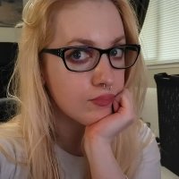 Diana Smith Flores (@cyanharlow) 's Twitter Profile