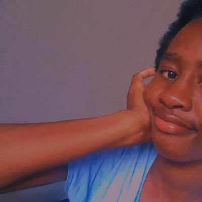 biina_h_01's profile picture. .God first 🙏 .educator📚