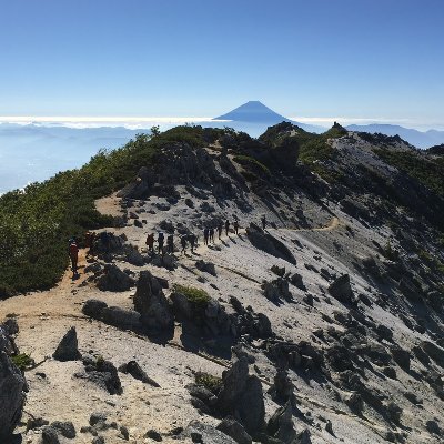 長野吉田高校山岳愛好会の公式アカウント🇯🇵☆☆初出場初入賞☆☆総班員現在5人！！🗻写真は顧問の先生に頂きました。いずれ行きましょう！！🗻学年問わず班員募集中🗻 山岳関係はフォロバ100٩( 'ω' )و