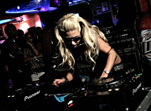 CDJ DJ,Remixer, Female Aritist - Sky's is the limit Bitch !!!!!!!!!!