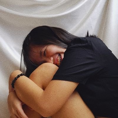 kamillekatague's profile picture. brave, brave girl