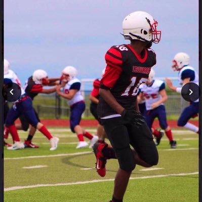 class of:2025🎓 |gainesville tx| Football/basketball Ht|6’3 Wr/ weigh/180 outside linebacker