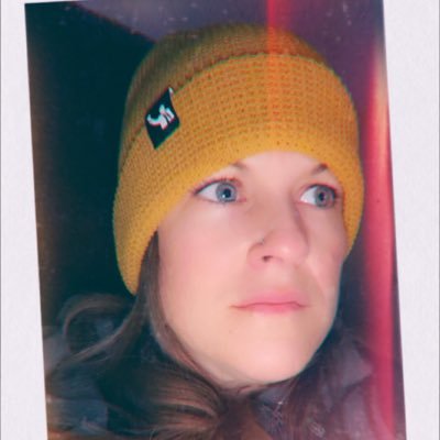 eryle33's profile picture. 