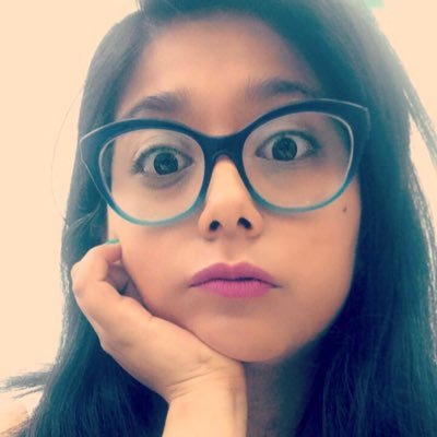 mimaramoss's profile picture. Bibliófila solidaria y planetaria... fina diva arrojada al diván de Freud o de Lacán 🎶