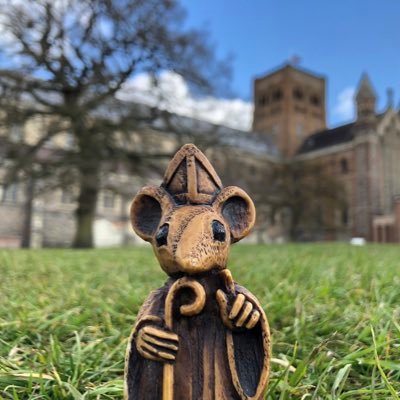 One of Hertfordshire’s leading ecclesiastical rodents, who enjoys sharing historical tidbits on his travels and tending to his mischief.