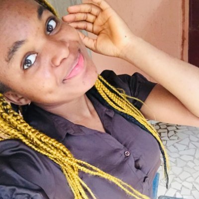 Étudiante option mib🔥❤️aspirante de médecine ✌️
mon insta...@i_am_capris