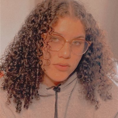 shirleyhoderr's profile picture. learn sign language so you can talk to my parents #CODA #Deaf #Deafculture