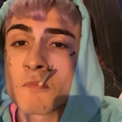 Luca23925800's profile picture. Aggiungi una bio al tuo profilo