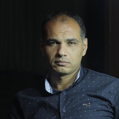 روائي وقاص. جائزة الملتقى للقصة القصيرة، جائزة الطيب صالح، جائزة مجلة دبي الثقافية، القائمة الطويلة لجائزة الشيخ زايد للكتاب. جائزة كتارا للرواية التاريخية.