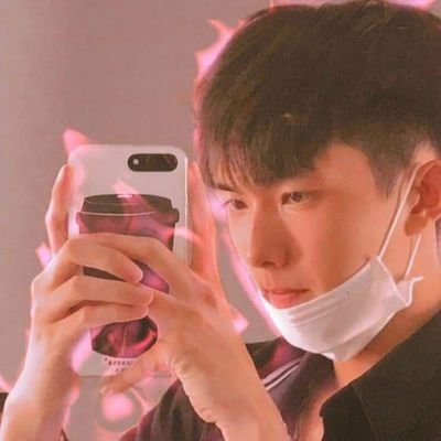 cumshot31132942's profile picture. 