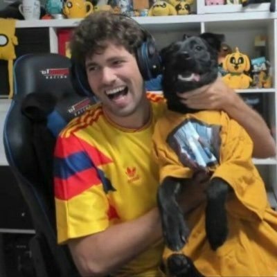 •💛🌻 Casuelita UwU 🌻💛• 💛 Loves Mike Link 💛さんのプロフィール画像