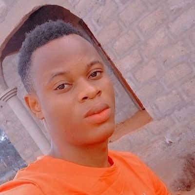 AmourRomaric's profile picture. 