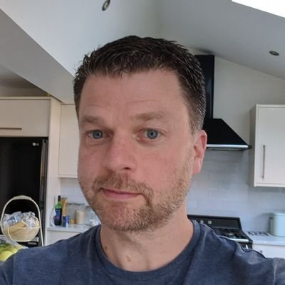 blobwater's profile picture. loves beer, music and swimming 👍