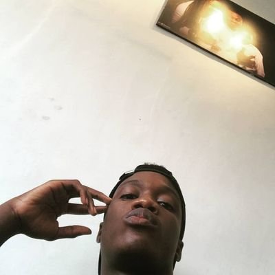 Swiss_szn's profile picture. Two Worlds🦇🌹🗡️❤️