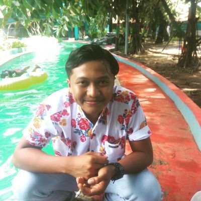 mencari informasi