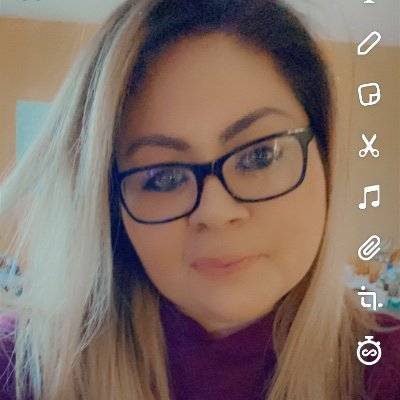 ausente_luna91's profile picture. Living the life to the fullest 
Writer ❤️