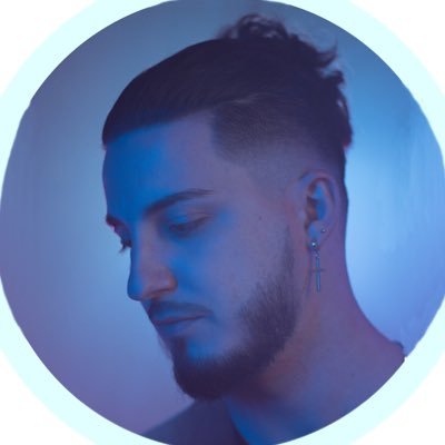 Je fais le tour de ta vie je m'ennuie et je retourne à la mienne !✨