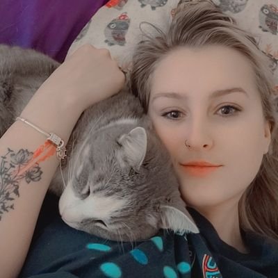 yotheycallmesar's profile picture. probs.............. 
nahhhhh, definitely being a sarcastic asshole somewhere 😇