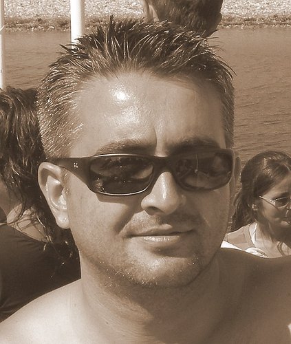 kişiselleşmiş pek bi bilgim yok.kamusallaşmış bi insanım