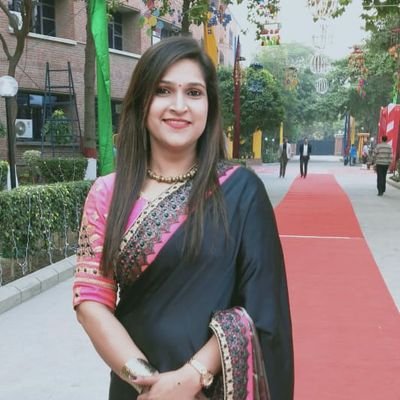 Deepagoel7's profile picture. Teacher by profession Learner by nature