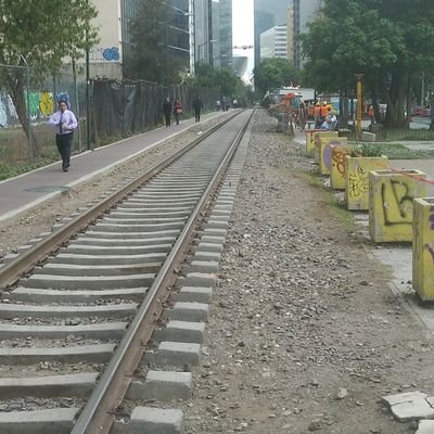 No al cambio de uso de suelo y necesitamos un plan parcial las granadas es una zona sobre explotada y con problemas de movilidad, y mala planeacion urbana