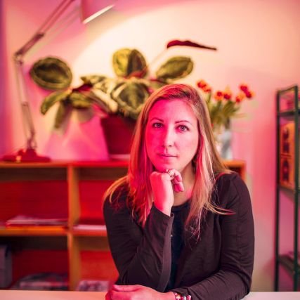 Dr Stacey Hunter Profile