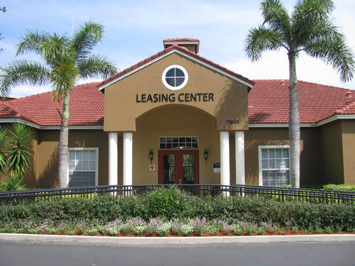 Mira Flores Apts