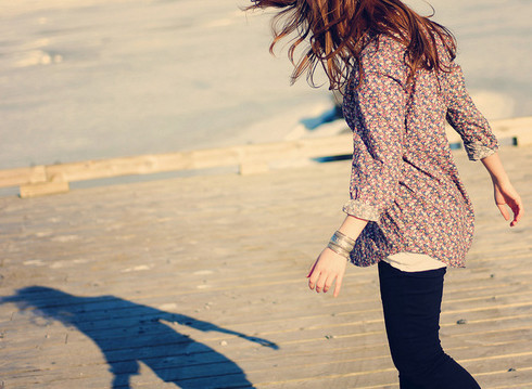 Follow en RT als je leuk vindt ! (: --   Gestart op 7'6'2011 -- Follow back ? Vraag maar !