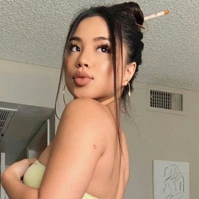 Minnie_Chikra's profile picture. I prefer my puns intended.