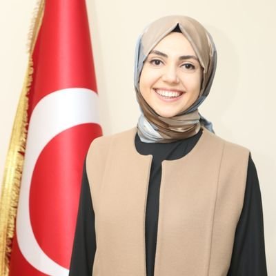 Üsküdar Belediyesi Meclis Üyesi || Mimar || İnşaat Mühendisi || 2021-2025 AK Parti Üsküdar Kadın Kolları Başkanı