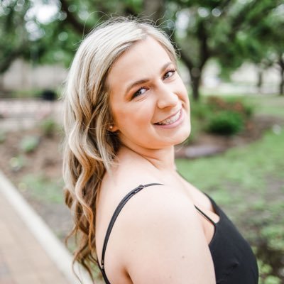 _ashleesebren's profile picture. MSU & ΧΩ alum • victory in Jesus💛