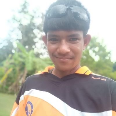 dZxqFThcXR7BskN's profile picture. 