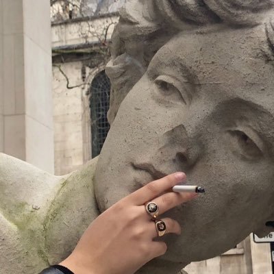 nunululacha's profile picture. 