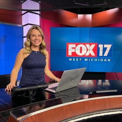 Lauren Kummer Laurenkummertv Twitter