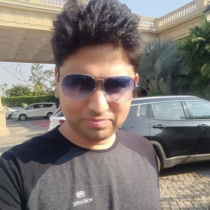 yashved24's profile picture. Never perfect
Always genuine!