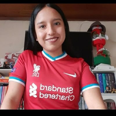 Amo la literatura, el fútbol y una que otra tontería más. 👩🏽‍🏫 💋📚 “Mañana en la batalla piensa en mí” #JavierMarías #JaneAusten #LFC #JuniorTuPapá