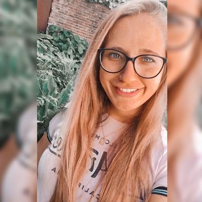 Juli_Zeballos's profile picture. Escuela de Enfermería - UNR💊💉
RϴϟÅℝЇѺ  ℭ∃И✝ℜÅℒ 💛💙