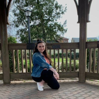 lindzaytart's profile picture. Long Island 🌻