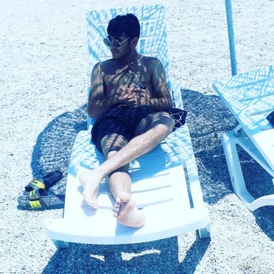 efe4879's profile picture.