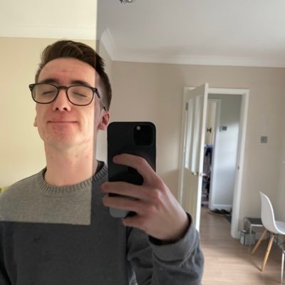 *Insert generic twitter bio here* | 23 | Linux Admin at Lovehoney