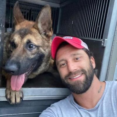 TimDarren2's profile picture. Broker 🏡Dog Fancier 🐕 father xylophile Vet timdarren72@gmail.com