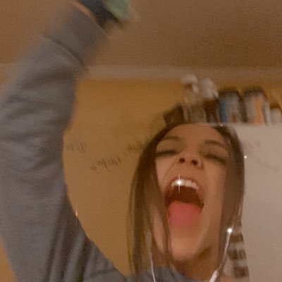 jelliedbabe's profile picture. •24 •she/they