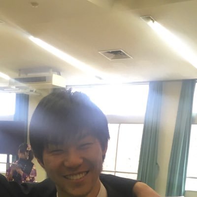 20代男子。