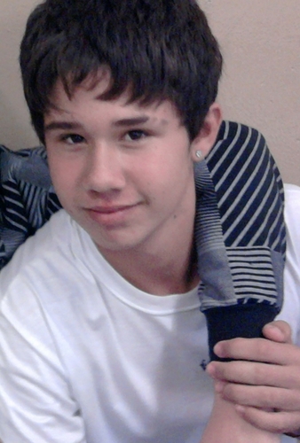 leeotramontina's profile picture. ♥ amo a minha tatinha @vemkawn ♥